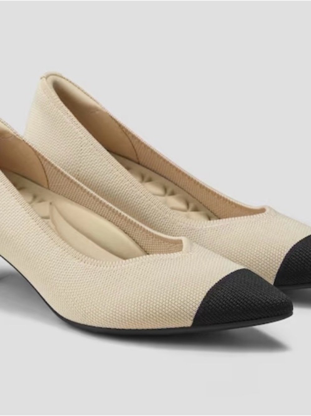 Used once Vivaia Scarlett kitten heel pointed toes